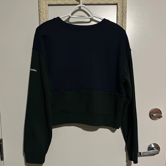 COLUMBIA | Green and Blue Color Block Crop Boxy Sweatshirt 1938 Sportswear - Picture 8 of 13